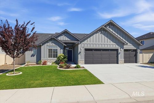 5070 W Vanderbilt Dr, Meridian, ID, 83646-7250 | Card Image