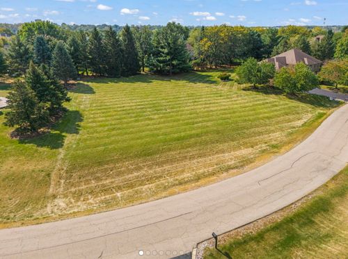 36 River Ridge Dr, Sleepy Hollow, IL, 60118-3119 | Card Image