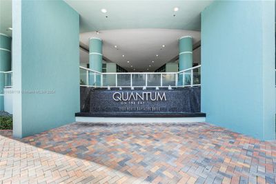 3505 - 1900 N Bayshore Dr, Condo with 0 bedrooms, 1 bathrooms and null parking in Miami FL | Image 3