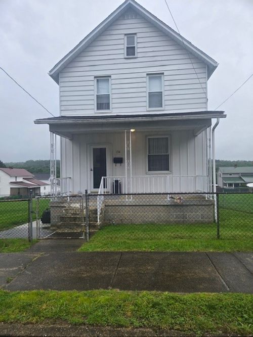 134 E Harvey Ave, Masontown, PA, 15461-2114 | Card Image