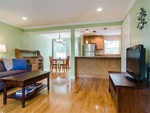 58-58 Roberts Dr, Bedford, MA, 01730-2333 | Card Image