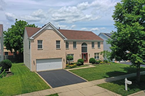 810 Vera Ln, Wheeling, IL, 60090-4530 | Card Image