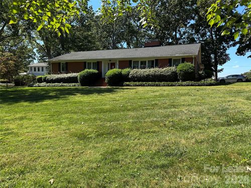 700 S Main St, Belmont, NC, 28012-3726 | Card Image