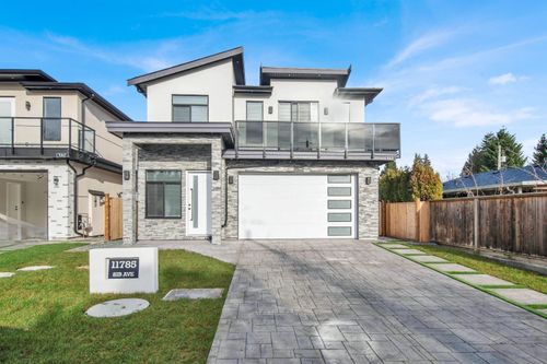 11785 82b Ave, Delta, BC, V4C2E8 | Card Image