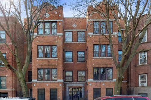 gn-1940 N Humboldt Blvd, Chicago, IL, 60647-3842 | Card Image