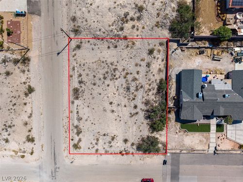 536 Benedict Dr, Las Vegas, NV, 89110-4202 | Card Image