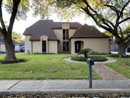1622 Fall Valley Dr, Houston, TX, 77077-4206 | Card Image