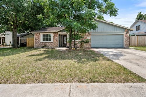 10711 Heather Hill Dr, Houston, TX, 77086-1834 | Card Image