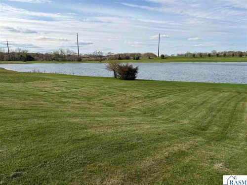 2412 Lake Avenue, New Ulm, MN, 56073 | Card Image