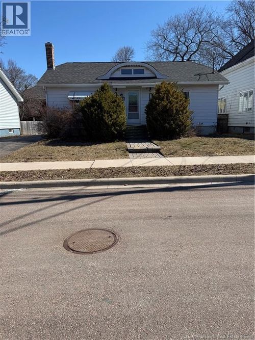 37 Winter Ave, Moncton, NB, E1C5X2 | Card Image