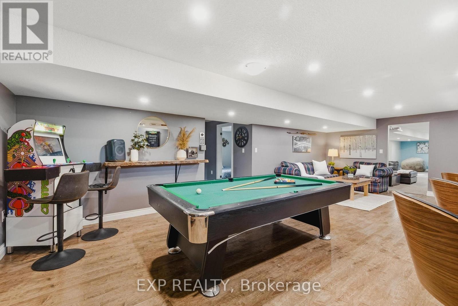 Residential in Brant (Oakland) 2