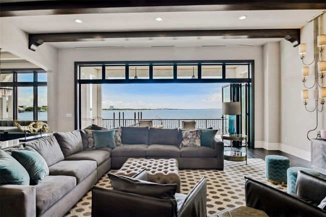 5120 W Longfellow Ave, House other with 6 bedrooms, 7 bathrooms and null parking in TAMPA FL | Image 6