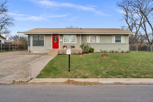 703 N Pierce St, Burnet, TX, 78611-1806 | Card Image