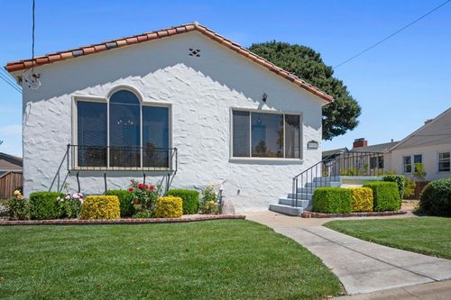 917 S Humboldt St, San Mateo, CA, 94402-1821 | Card Image