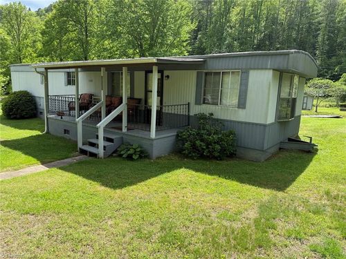 6525 Elk Creek Darby Rd, Ferguson, NC, 28624-9306 | Card Image