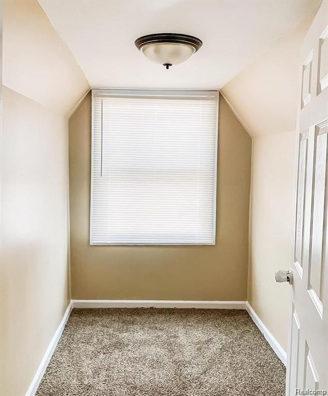 9154 Wayburn St, House other with 4 bedrooms, 1 bathrooms and null parking in Detroit MI | Image 7