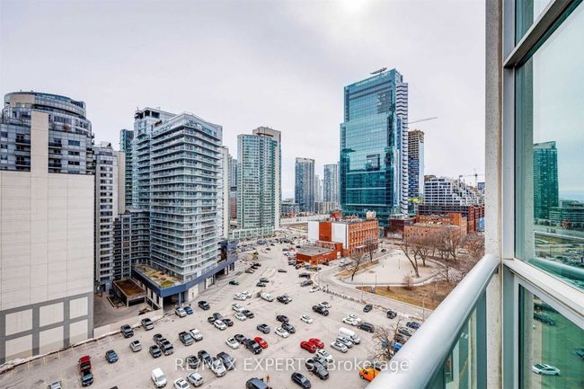 LPH14 - 36 Blue Jays Way, Condo with 2 bedrooms, 2 bathrooms and null parking in Toronto ON | Image 33