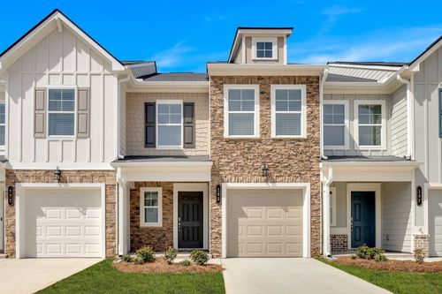 105 Village Green Dr Nw, Adairsville, GA, 30103-1505 | Card Image