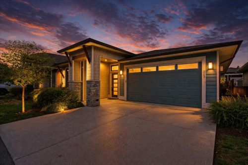 38-46110 Thomas Rd, Chilliwack, BC, V2R2R4 | Card Image