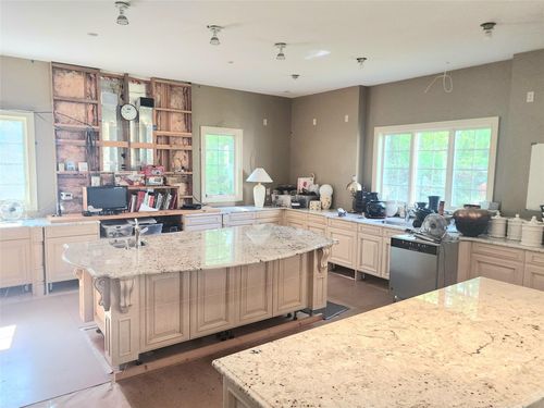 6 Mountain Pass Road, East Fishkill, NY, 12533 | Card Image