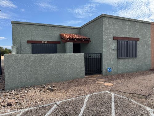 1752 S Avenida Sosegado, Tucson, AZ, 85710-7120 | Card Image