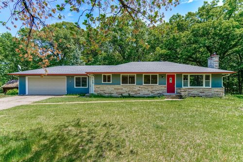 20257 Viking Blvd Ne, Wyoming, MN, 55092-9559 | Card Image