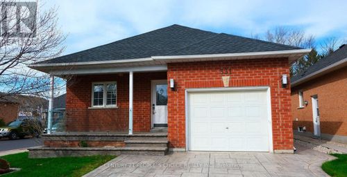 331 Centennial Forest Dr, Milton, ON, L9T5X4 | Card Image