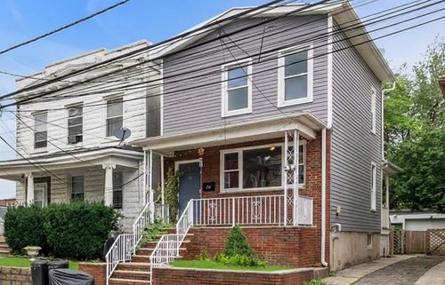 41 26th St, Bayonne, NJ, 07002-3802 | Card Image