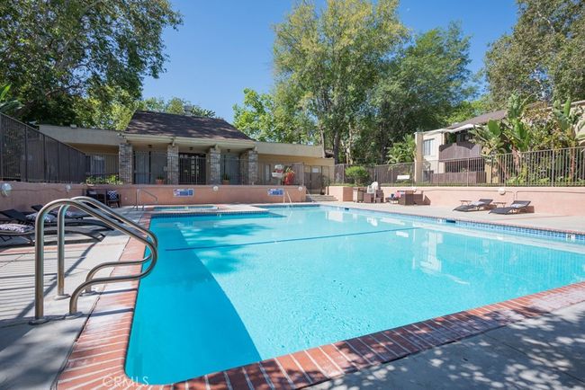 169 - 18350 Hatteras St, Condo with 1 bedrooms, 1 bathrooms and 2 parking in Tarzana CA | Image 21