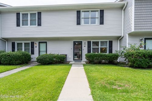 c-4 Portwest Townhouses, Swansboro, NC, 28584-8233 | Card Image