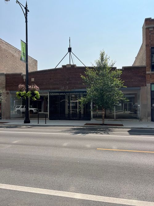 3044 N Lincoln Ave, CHICAGO, IL, 60657-4208 | Card Image