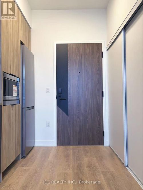 824-1037 The Queensway, Toronto (Islington-City Centre West), ON, M8Z0H5 | Card Image