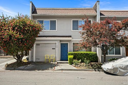 74 Mariner Green Dr, Corte Madera, CA, 94925-2045 | Card Image