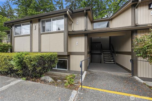 j-1-4727 176th St Sw, Lynnwood, WA, 98037-3476 | Card Image