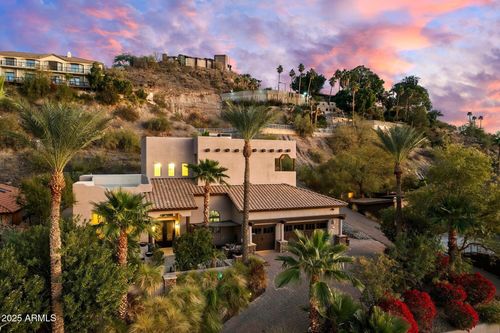 7631 N 20th St, Phoenix, AZ, 85020-4703 | Card Image