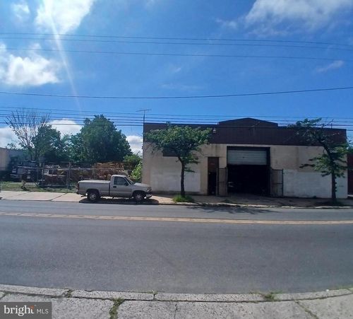 1023 W 9th St, CHESTER, PA, 19013-3507 | Card Image