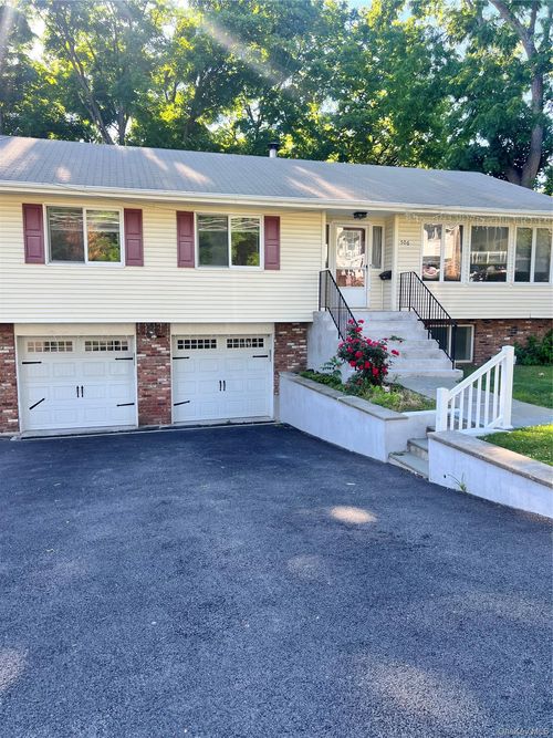 506 Kissam Rd, Peekskill, NY, 10566-2404 | Card Image
