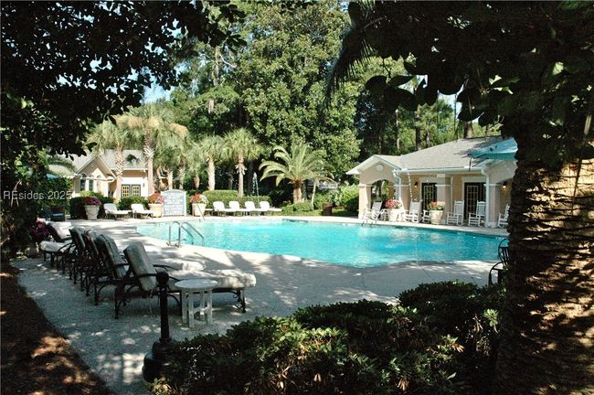 Pool and cabana | Image 37