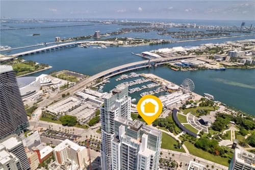 2003-253 Ne 2nd St, Miami, FL, 33132-2293 | Card Image