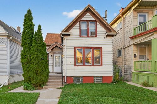 2449 S 13th St, Milwaukee, WI, 53215-3114 | Card Image