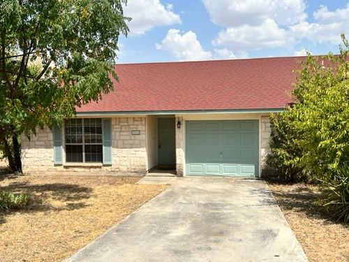 320-320 Highland Estates Dr, Round Rock, TX, 78664-9792 | Card Image