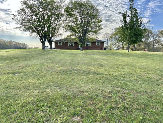 1110 Pomroy Rd, House other with 3 bedrooms, 2 bathrooms and 2 parking in Manchester TN | Image 4