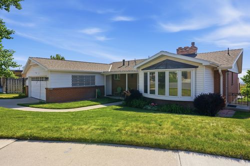 3928 S Nora Cir, Holladay, UT, 84124-2024 | Card Image