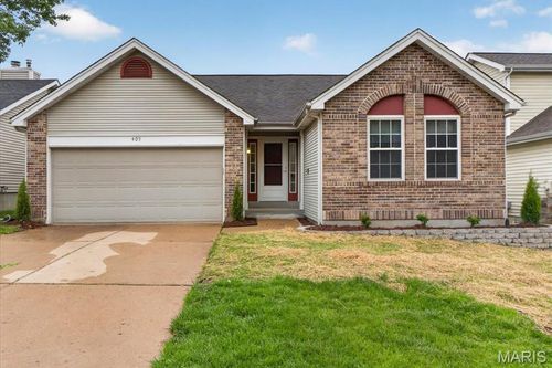 409 Hunters Crossing Ct, Grover, MO, 63040-1730 | Card Image