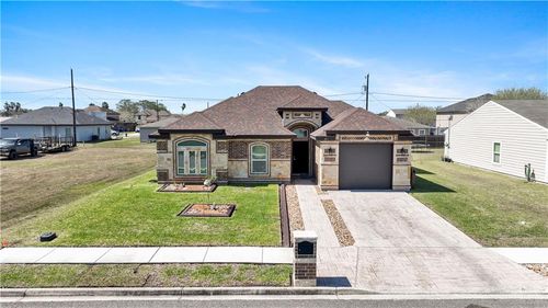 421 Dyanez St, Mercedes, TX, 78570-4776 | Card Image