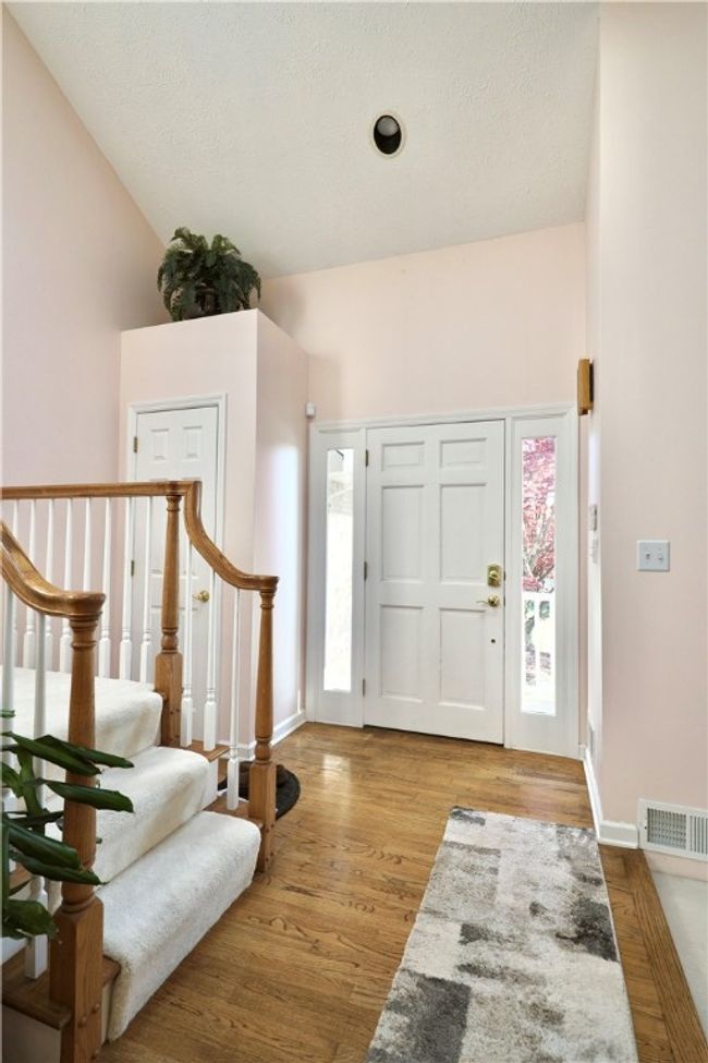6002 Pilgrim Ct, House other with 4 bedrooms, 4 bathrooms and 2 parking in Murrysville PA | Image 6
