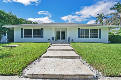 17 E Ocean Ave, Ocean Ridge, FL, 33435-5234 | Card Image