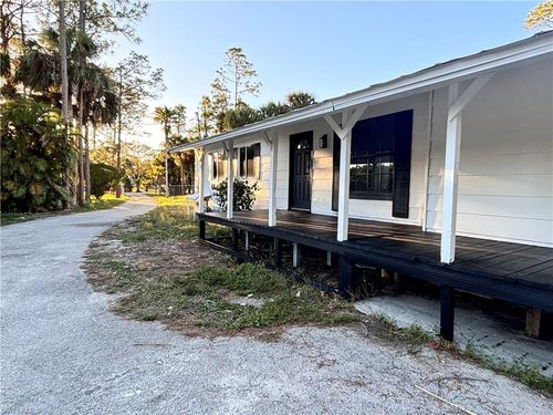 120 18th St Ne, NAPLES, FL, 34120-3639 | Card Image