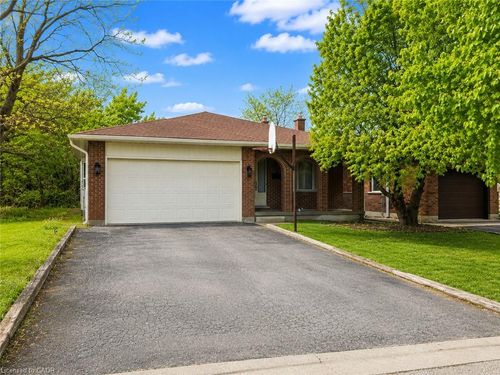 67 Durham St, Kitchener, ON, N2P1G5 | Card Image