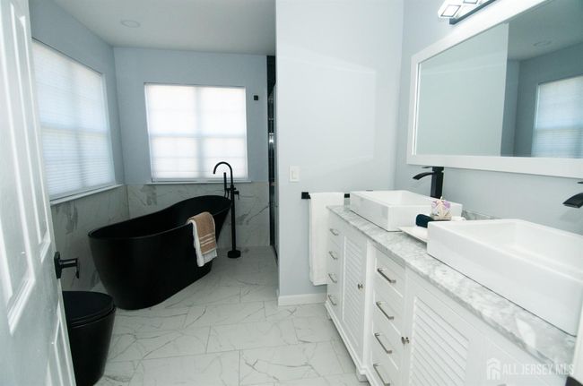 82 Eddington Ln, House other with 4 bedrooms, 3 bathrooms and null parking in Monroe NJ | Image 25